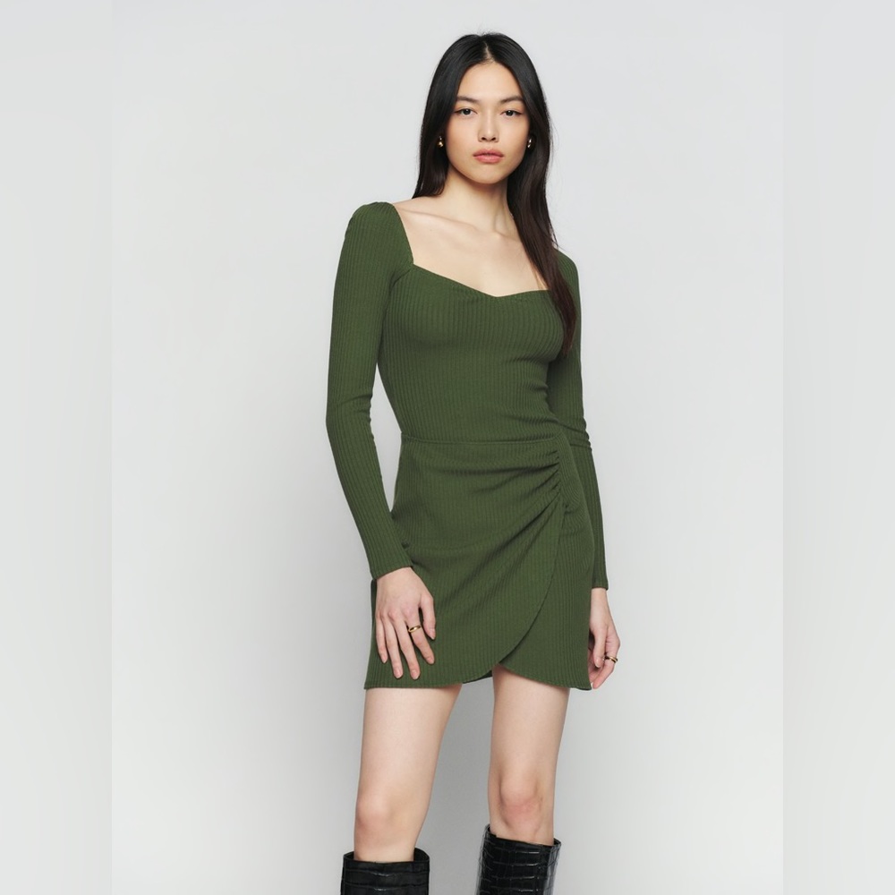 Reformation green knit mini dress with sweetheart neckline size small
